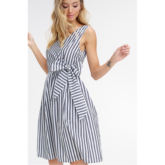 NWT ♡ Striped Wrap Dress with Bow, ON SALE! - Picture 7 of 8